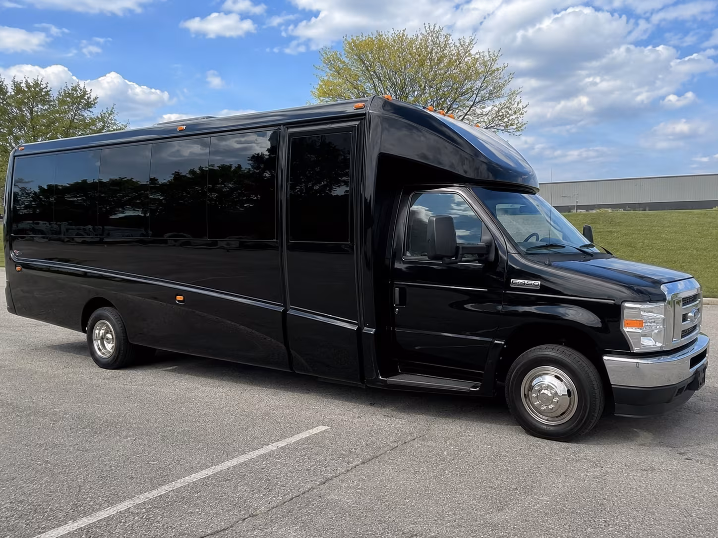 gilbertcharterbuscompany com helps you get your group to cardinals games and state farm stadium events